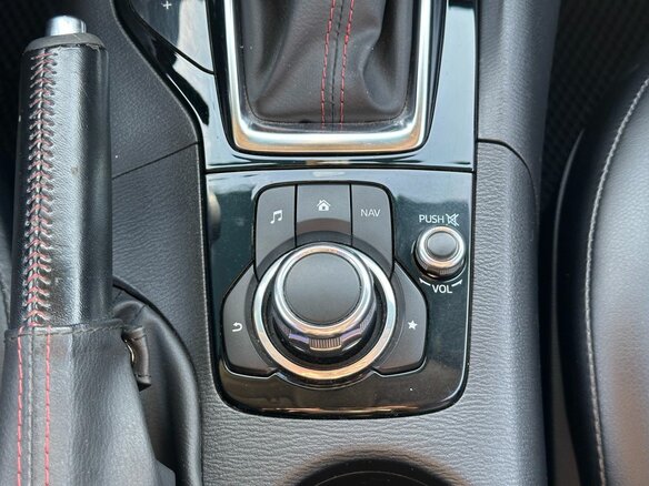 2014 Mazda 3 III (BM), красный, 1249000 рублей - вид 26