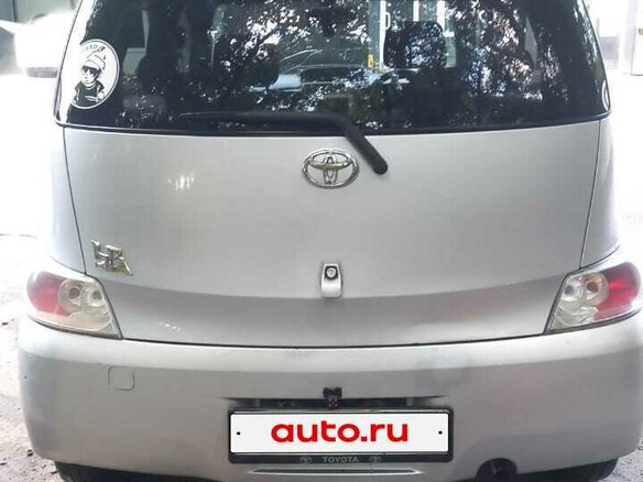 2010 Toyota bB II Рестайлинг, серебристый, 400000 рублей - вид 2