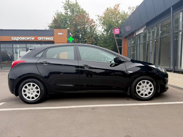 2013 Hyundai i30 II, чёрный - вид 9
