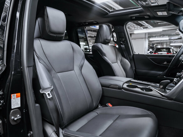 2025 Lexus LX 700h IV, чёрный, 19850000 рублей - вид 15
