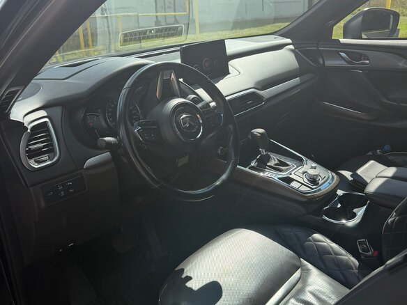 2021 Mazda CX-9 II Рестайлинг, чёрный, 4500000 рублей - вид 4