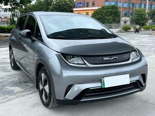 2022 BYD Dolphin 30.7 kWh I, серебристый, 1568013 рублей, вид 4