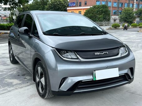 2022 BYD Dolphin 30.7 kWh I, серебристый, 1568013 рублей, вид 4