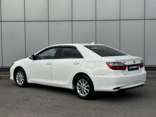 2017 Toyota Camry VII (XV50) Рестайлинг, белый, 1600000 рублей, вид 2