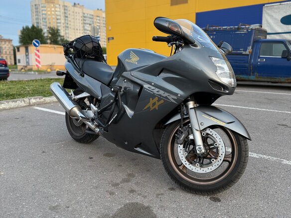 1998 Honda CBR 1100 XX, серый, 420000 рублей - вид 6