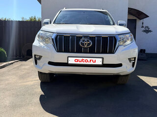 2017 Toyota Land Cruiser Prado 150 Series Рестайлинг 2, белый, 3900000 рублей, вид 2