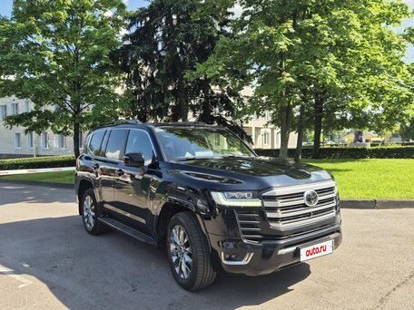 2021 Toyota Land Cruiser 300 Series, чёрный, 7500000 рублей, вид 2