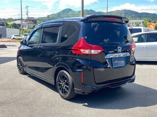 2022 Honda Freed II Рестайлинг, чёрный, 1485004 рублей, вид 4