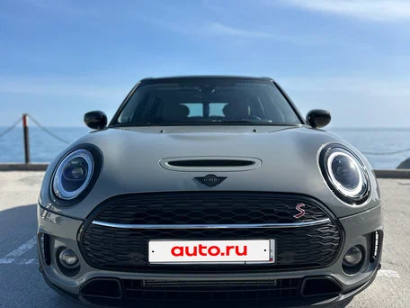 2022 Mini Clubman Cooper S ALL4 II Рестайлинг, серый, 3800000 рублей, вид 1