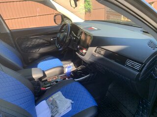 2021 Mitsubishi Outlander III Рестайлинг 3, чёрный, 2650000 рублей, вид 4