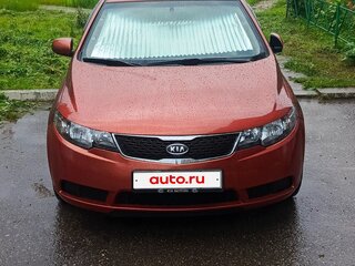 2011 Kia Cerato 6-speed II, оранжевый, 650000 рублей, вид 3