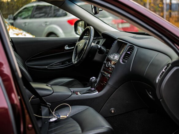 2015 Infiniti QX50 I, красный, 1720000 рублей - вид 13