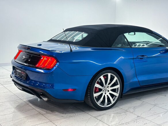 2019 Ford Mustang VI Рестайлинг, синий, 3200000 рублей - вид 28