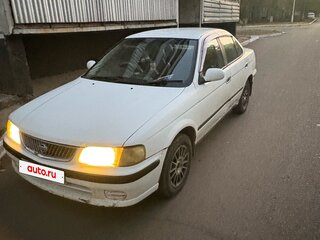 2001 Nissan Sunny B15, белый, 250000 рублей, вид 1