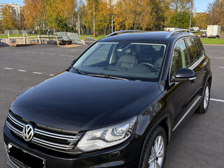 2014 Volkswagen Tiguan I Рестайлинг, чёрный, 1390000 рублей, вид 3