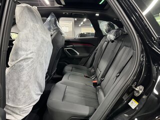 2025 Audi Q5 40 TDI III (GU), чёрный, 8800678 рублей, вид 5