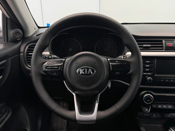 2017 Kia Rio IV, серебристый, 1299000 рублей - вид 13