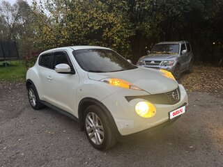 2011 Nissan Juke I, белый, 750000 рублей, вид 2