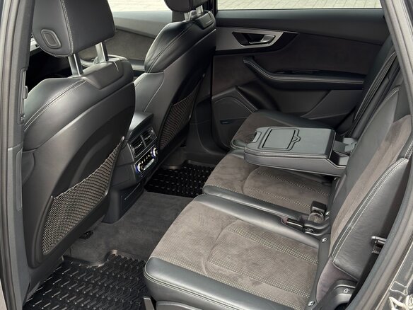 2016 Audi Q7 II (4M), серый, 4350000 рублей - вид 8