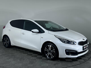 2017 Kia Ceed II Рестайлинг, белый, 1150000 рублей, вид 3