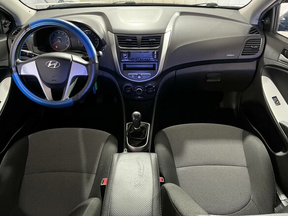 2014 Hyundai Solaris I, синий, 590021 рублей - вид 10