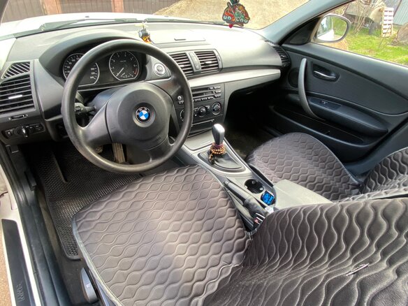 2011 BMW 1 серии 118i I (E81/E82/E87/E88) Рестайлинг, белый, 800000 рублей - вид 13
