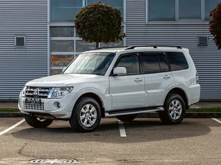2014 Mitsubishi Pajero IV Рестайлинг 1, белый, 1795000 рублей, вид 1