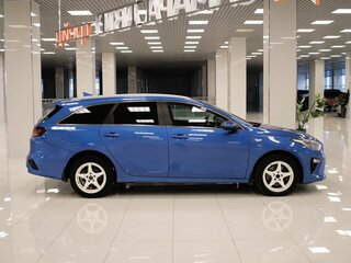 2019 Kia Ceed III, синий, 1630000 рублей, вид 5