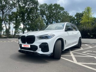 2021 BMW X5 40i IV (G05/G18), белый, 8500000 рублей, вид 1