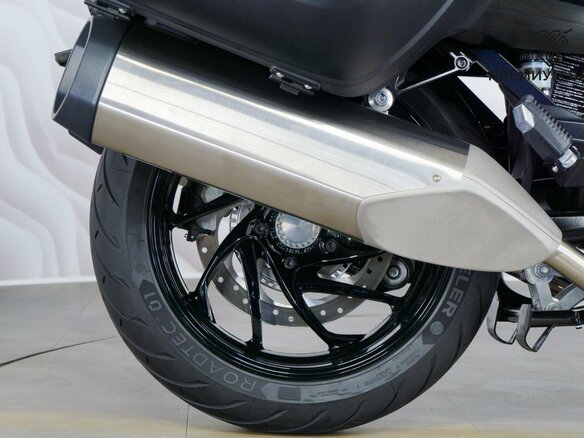 2025 BMW K 1600 GT, чёрный, 3399000 рублей - вид 8