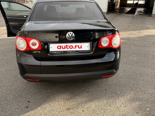 2008 Volkswagen Jetta V, чёрный, 560000 рублей, вид 3
