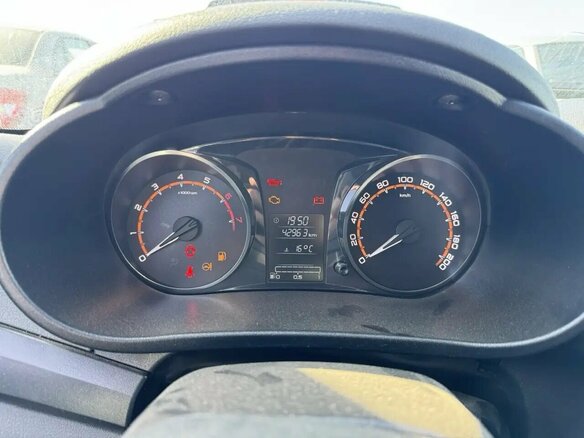 2025 Lada (ВАЗ) Granta I Рестайлинг, белый, 800000 рублей - вид 5
