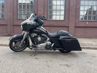 2012 Harley-Davidson Street Glide, чёрный, 800000 рублей, вид 1