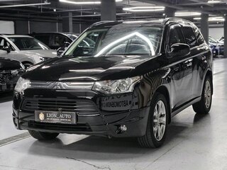 2013 Mitsubishi Outlander III, чёрный, 1730000 рублей, вид 3