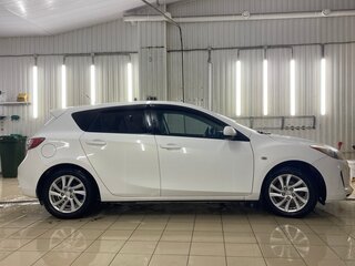2011 Mazda 3 II (BL) Рестайлинг, белый, 790000 рублей, вид 4
