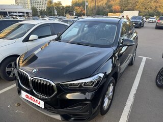 2021 BMW X1 20i xDrive II (F48) Рестайлинг, чёрный, 3330000 рублей, вид 5