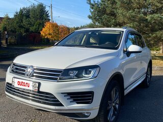 2018 Volkswagen Touareg II Рестайлинг, белый, 3900000 рублей, вид 1