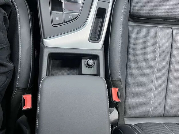 2022 Audi A4 35 TFSI V (B9) Рестайлинг, белый, 2300000 рублей - вид 18