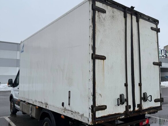 2015 Ford Transit, белый, 1850000 рублей - вид 2