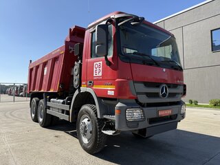 2018 Mercedes-Benz Actros, красный, 9980000 рублей, вид 1