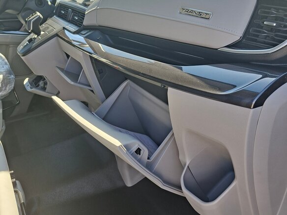 2025 Ford Transit Custom, чёрный, 6500000 рублей - вид 14