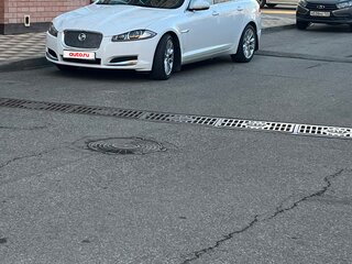 2013 Jaguar XF I Рестайлинг, белый, 1450000 рублей, вид 3