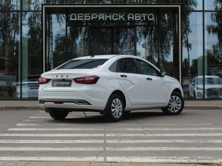2023 Lada (ВАЗ) Vesta I Рестайлинг (NG), белый, 1230000 рублей, вид 3