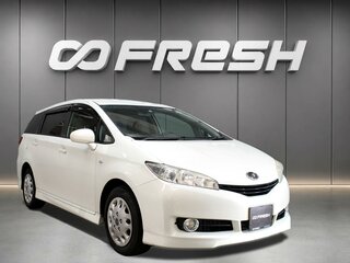 2010 Toyota Wish II, белый, 1300000 рублей, вид 1