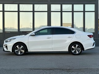 2021 Kia Cerato IV, белый, 1640000 рублей, вид 4