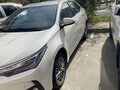 2018 Toyota Corolla XI (E160, E170, E180) Рестайлинг 1, белый, 1850000 рублей - вид 1