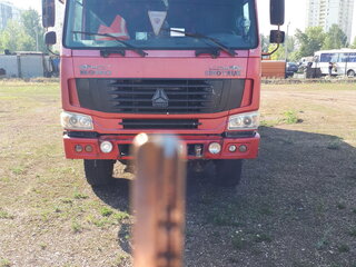 2012 Sinotruk Howo ZZ3257, красный, 1600000 рублей, вид 5