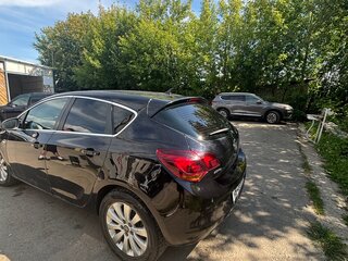2010 Opel Astra J, чёрный, 550000 рублей, вид 3
