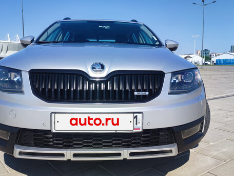 2015 Skoda Octavia Scout III (A7), серебристый, 1740000 рублей, вид 2