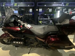 2025 Honda GL 1800 Gold Wing, пурпурный, 3900000 рублей, вид 3